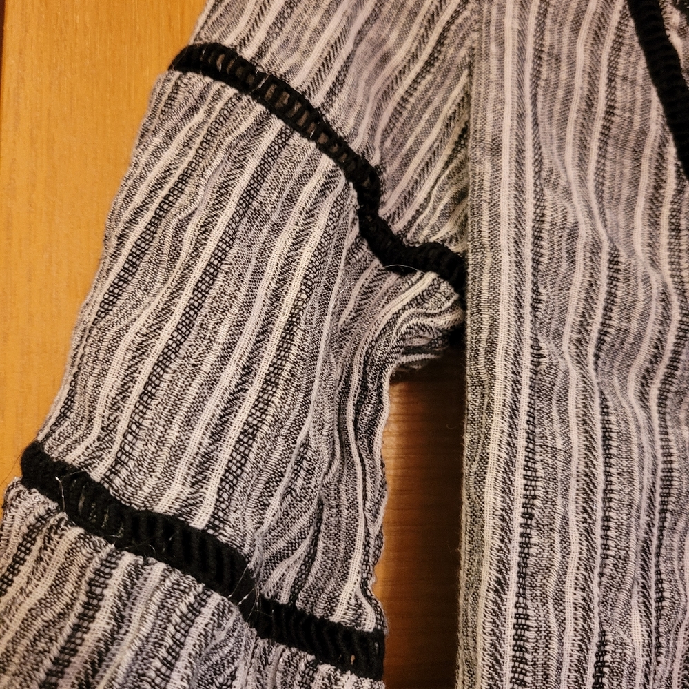 Shirt - Picture 4 of 4